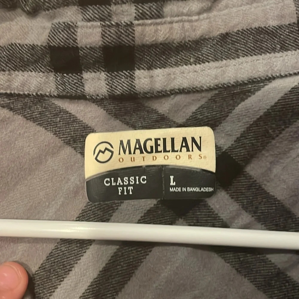 *Host Pick* Magellan Outdoors Button Down flannel - Picture 3 of 3
